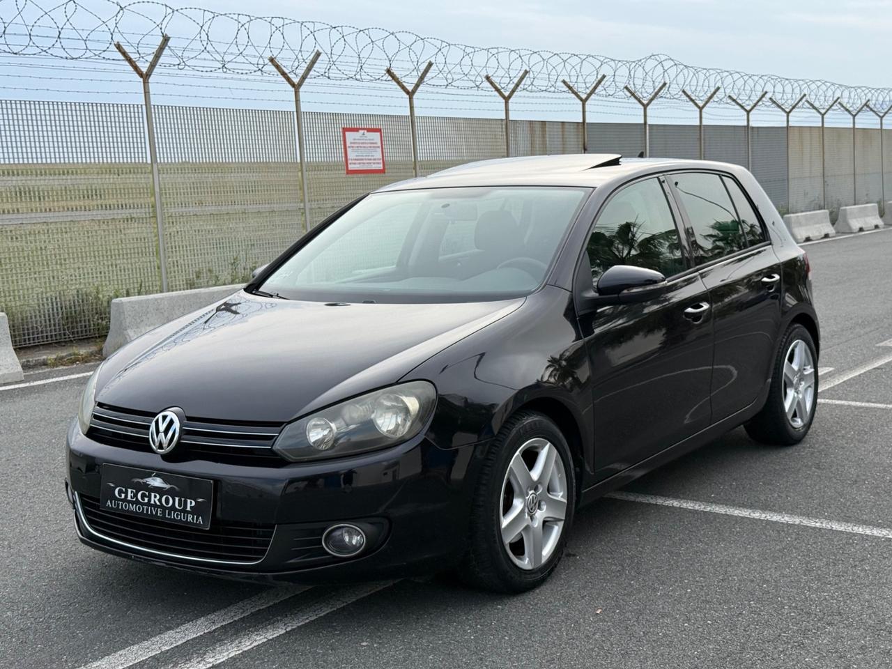 Volkswagen Golf 2.0 TDI 140CV DPF DSG 5p. Highline-TETTO-FULL