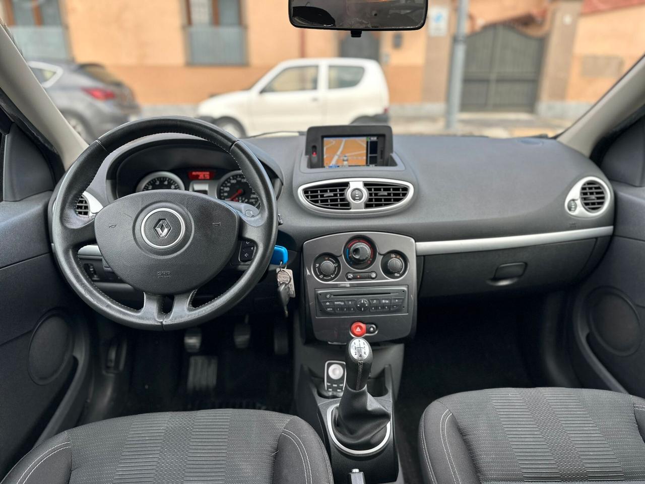 Renault Clio 1.2 16V SporTour Dynamique