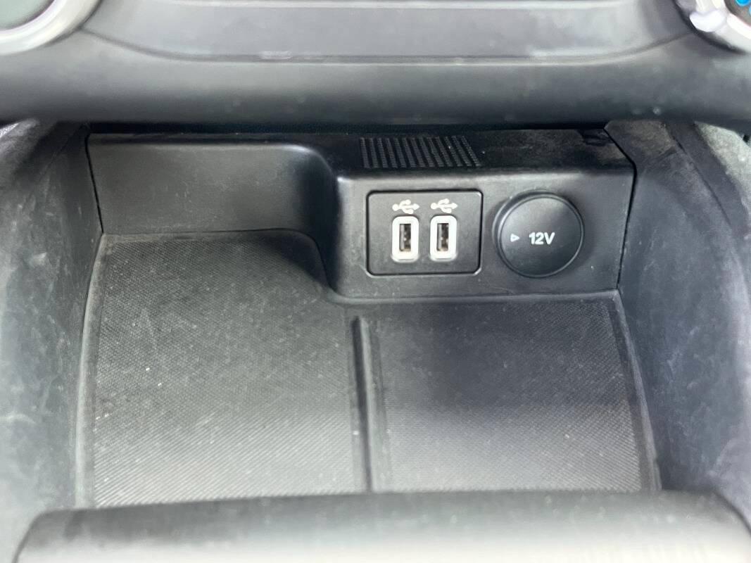 Ford Kuga 1.5 ecoblue Connect 2wd 120cv auto