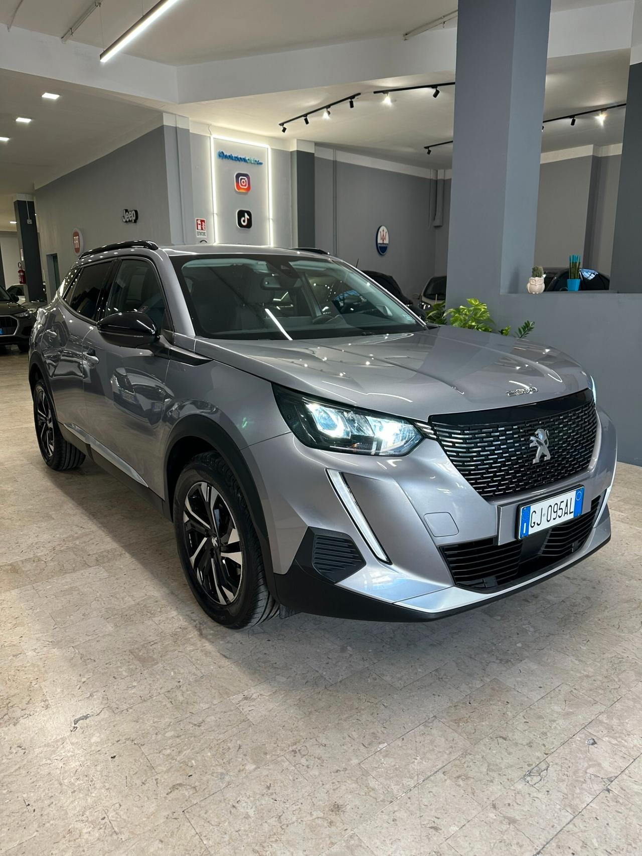 Peugeot 2008 BlueHDi 130 S&S EAT8 Allure Pack