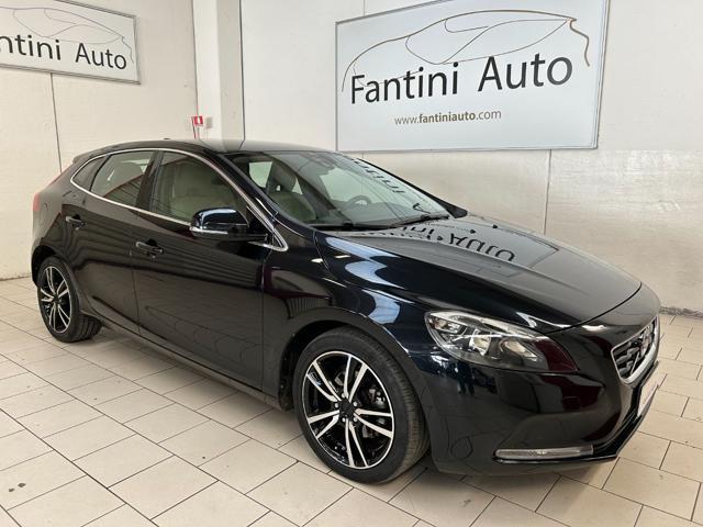 VOLVO V40 D2 1.6 Summum