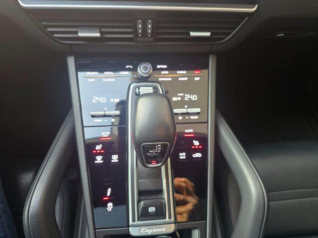 PORSCHE Cayenne Coupé 3.0 V6 Panorama 22" Full LED Sospensioni 360