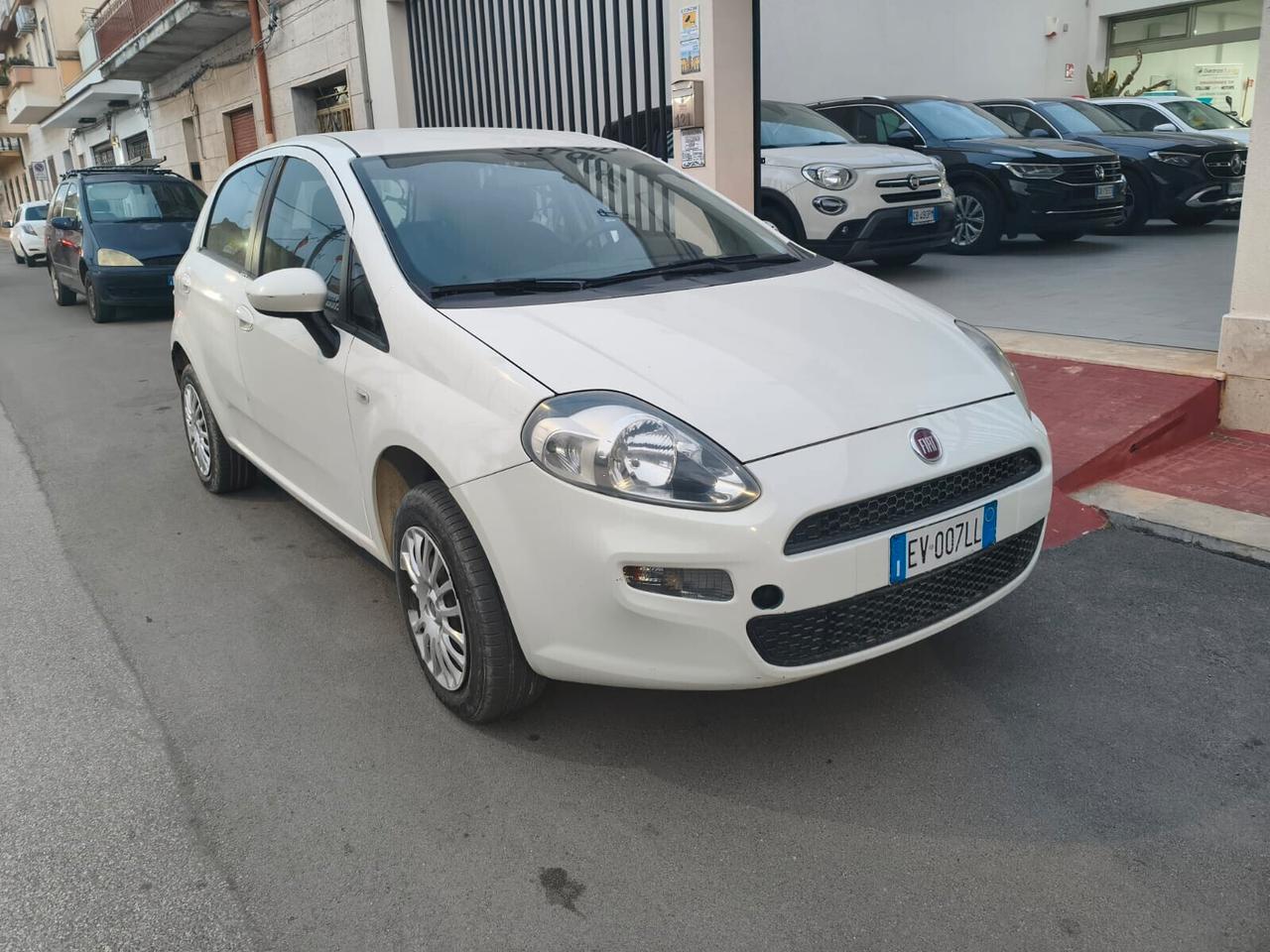 Fiat Punto 1.4 CC 77 CV Natural Power Street 2014