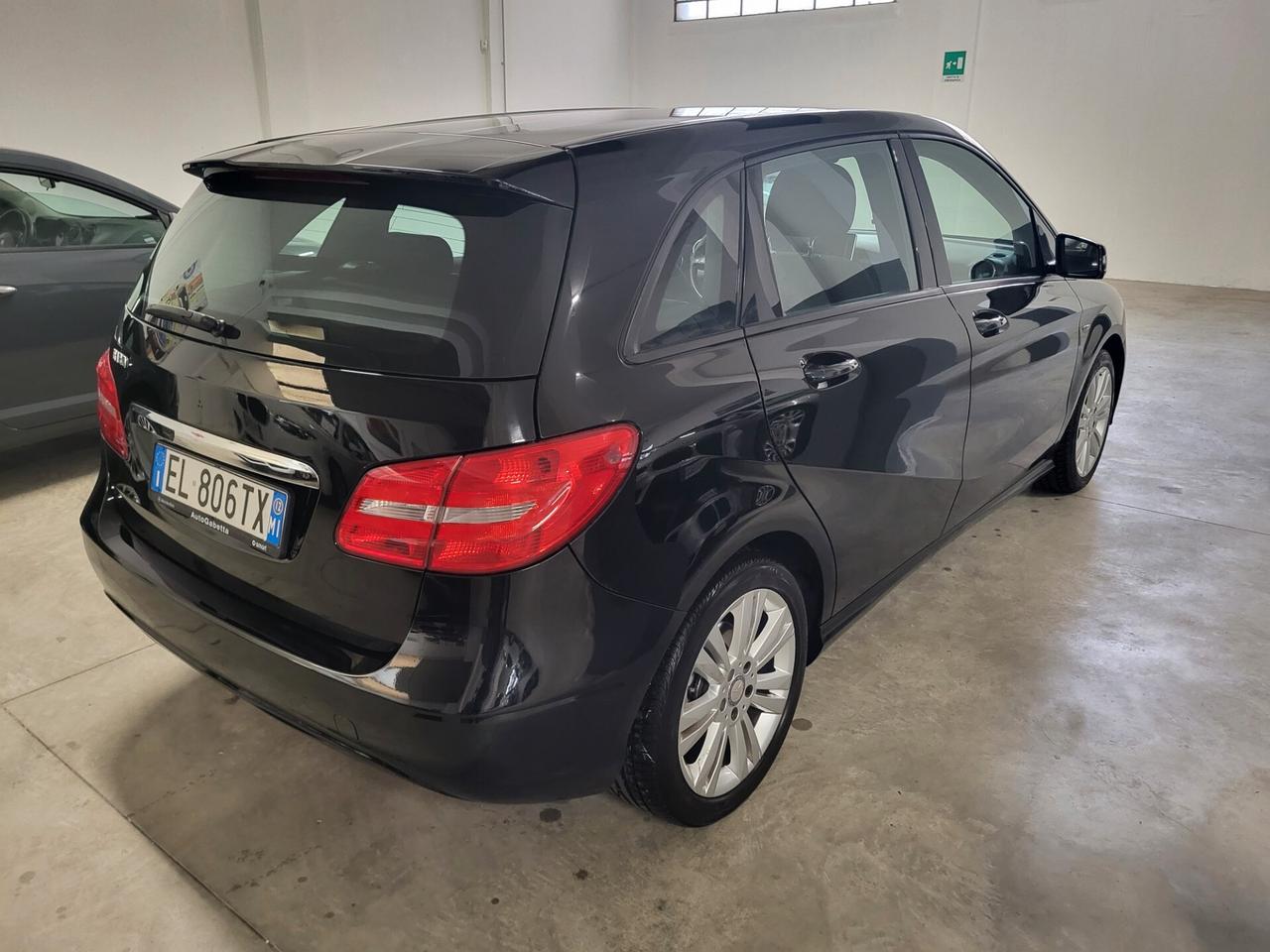 Mercedes-benz B 180 BlueEFFICIENCY Executive PREZZO REALE!! TUTTI I TAGLIANDI MERCEDES!! UNICO PROPRIETARIO!!