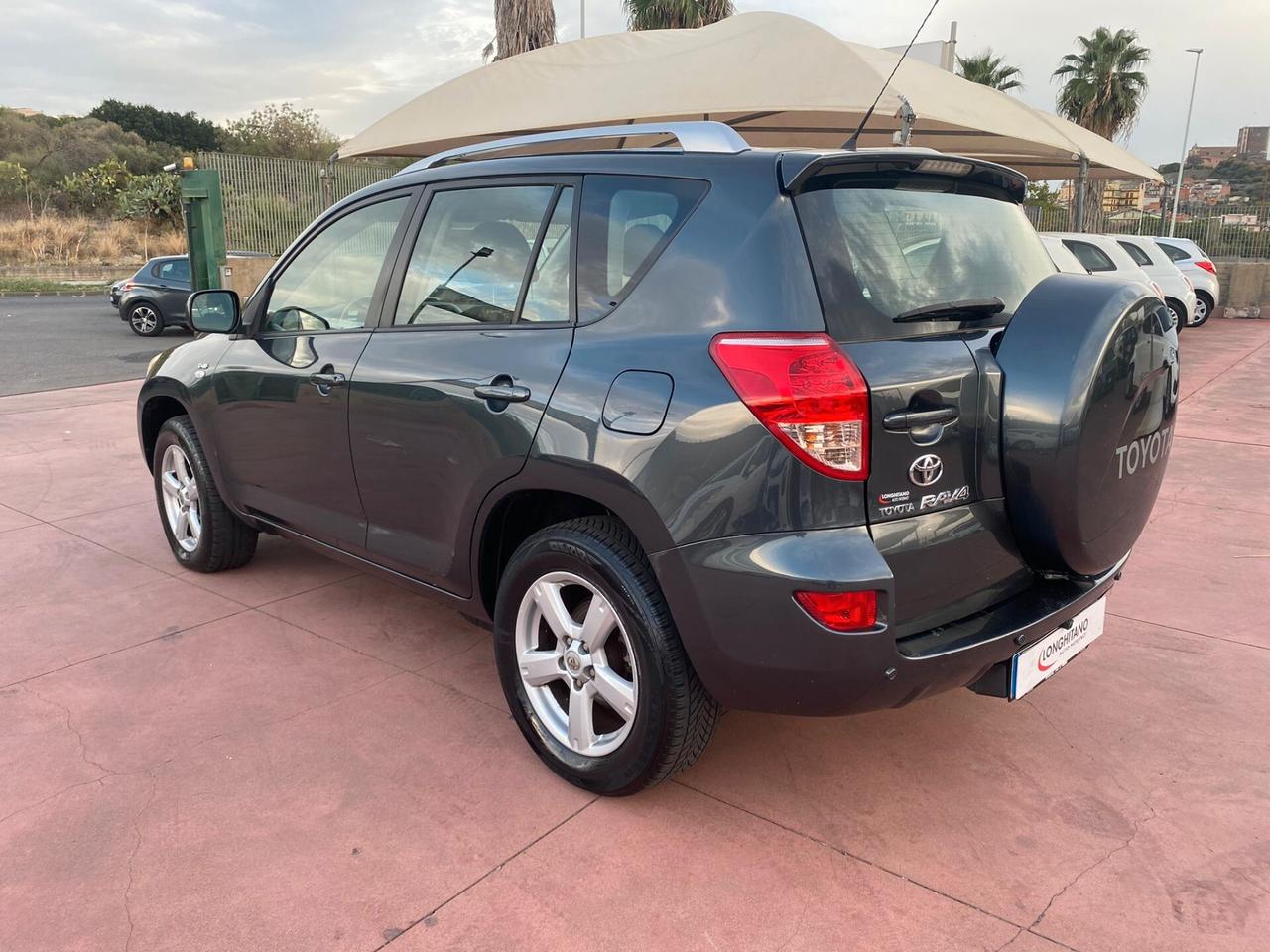 TOYOTA RAV 4 2.2 D-4D - 2007