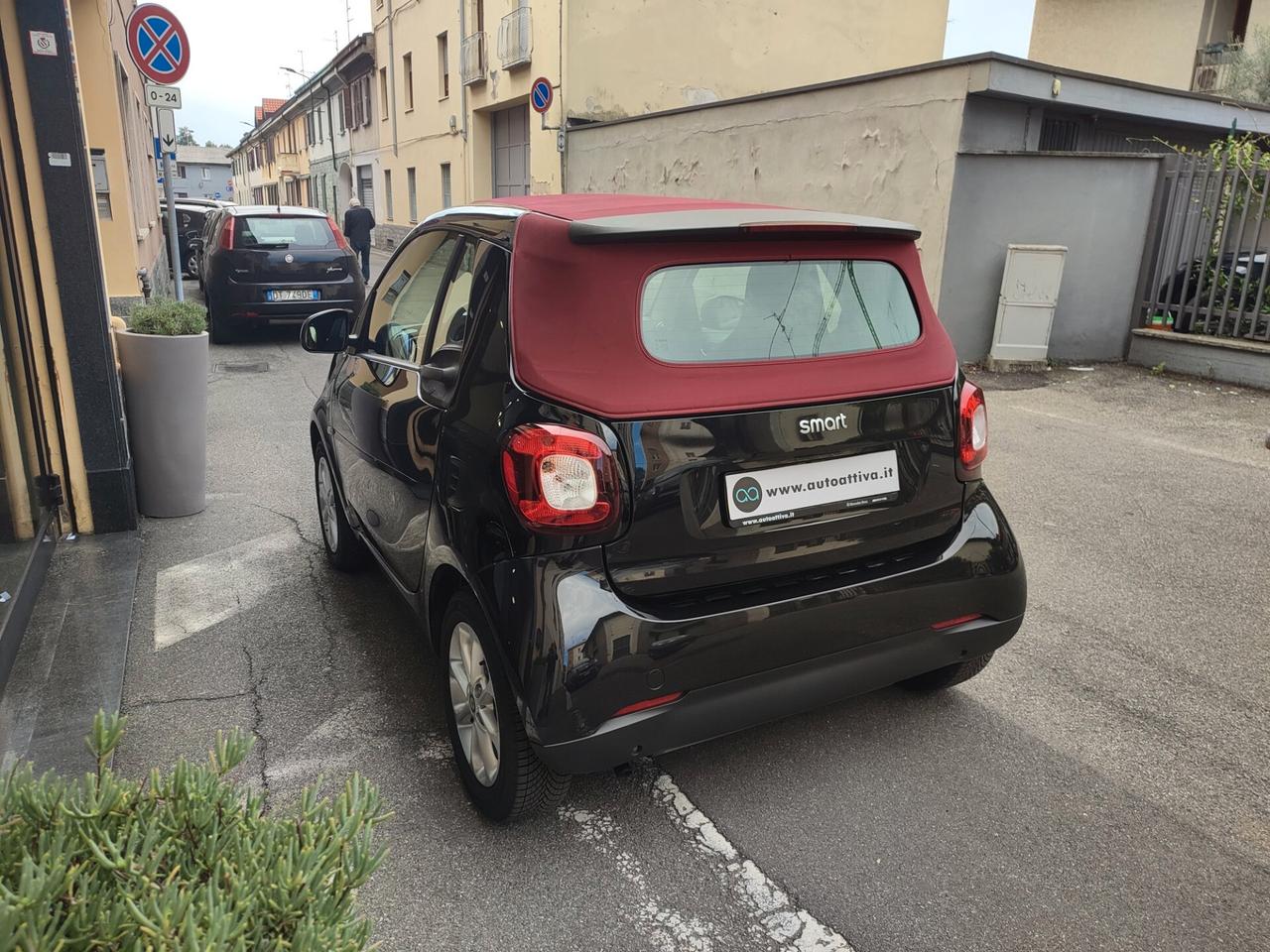 Smart ForTwo 70 1.0 twinamic cabrio Passion Capote Rossa Ok neopatentati