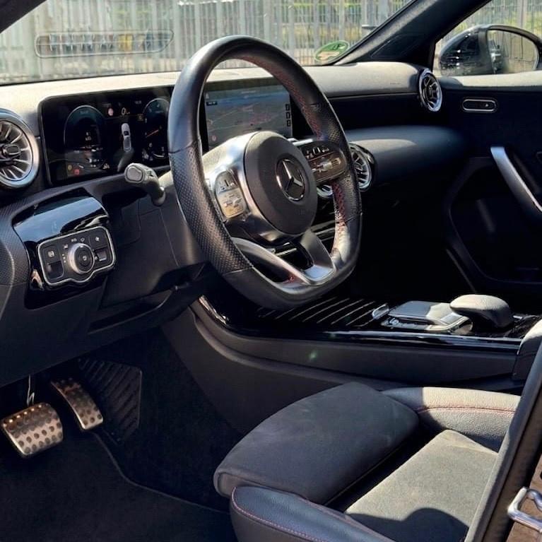 Mercedes-benz A 200 Premium Night edition auto