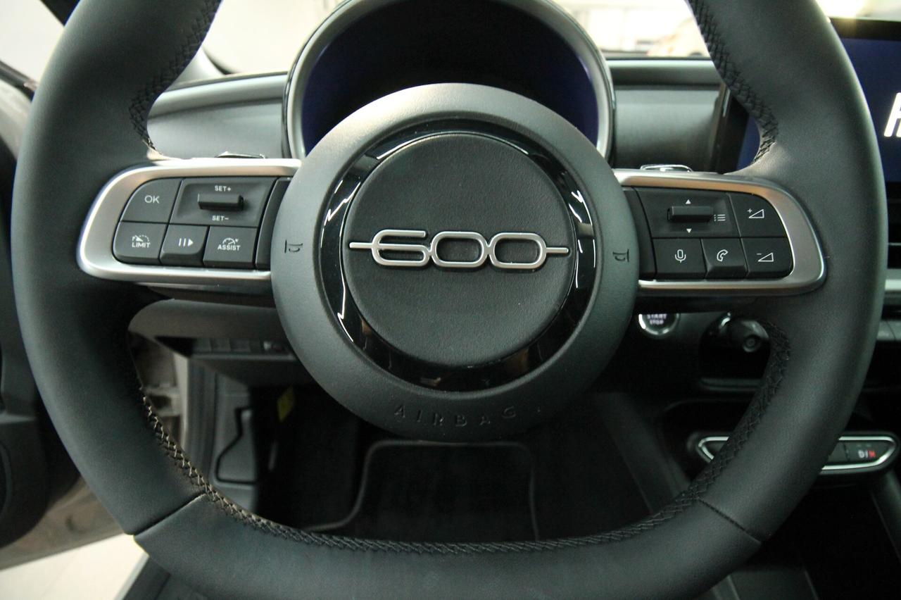 FIAT 600 1.2 HYBRID 110 CV