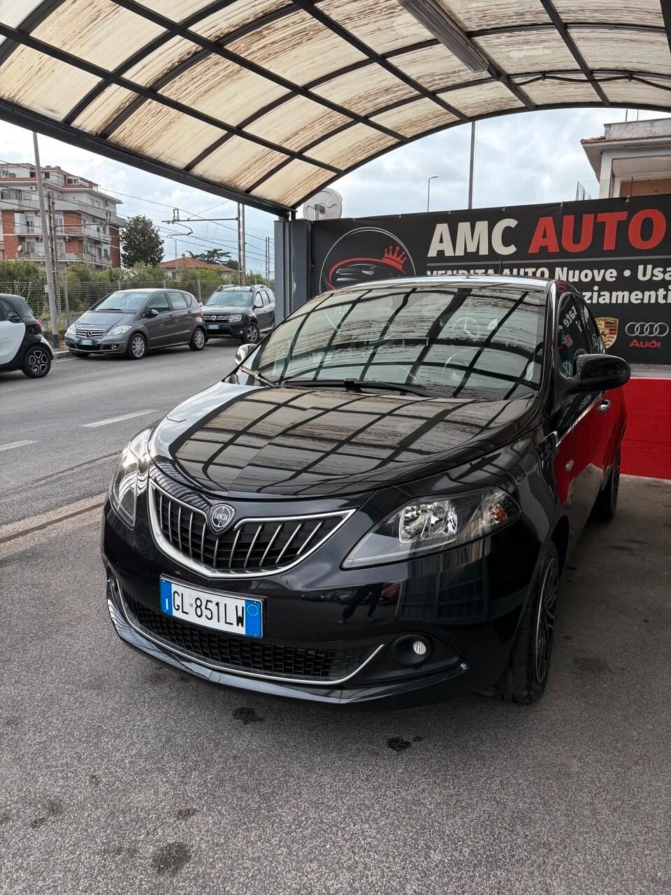 Lancia Ypsilon 1.0 FireFly 5 porte S&S Hybrid Gold