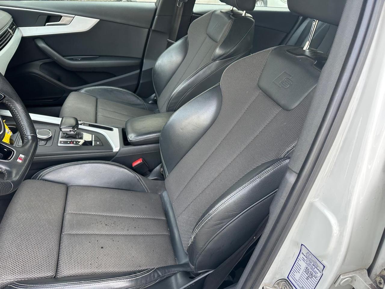 Audi A4 40 G-TRON S LINE EXPORT / COMMERCIANTI