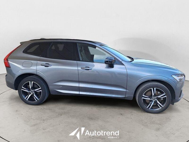 Volvo XC60 B4 197+14 CV AWD Automatica Mild Hybrid NAVI LED R-design