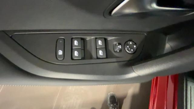 PEUGEOT 2008 PureTech 100 S&S Allure - NUOVO MODELLO!
