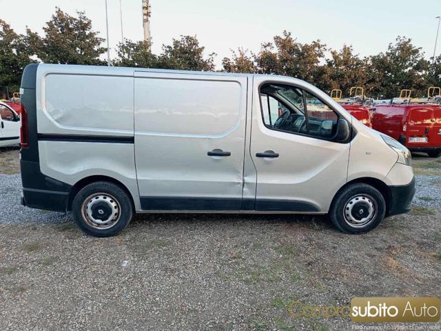 RENAULT Trafic T27 1.6 dCi 120CV + IVA 22%