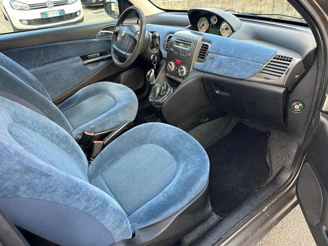 LANCIA Ypsilon 1.2 16V Platino