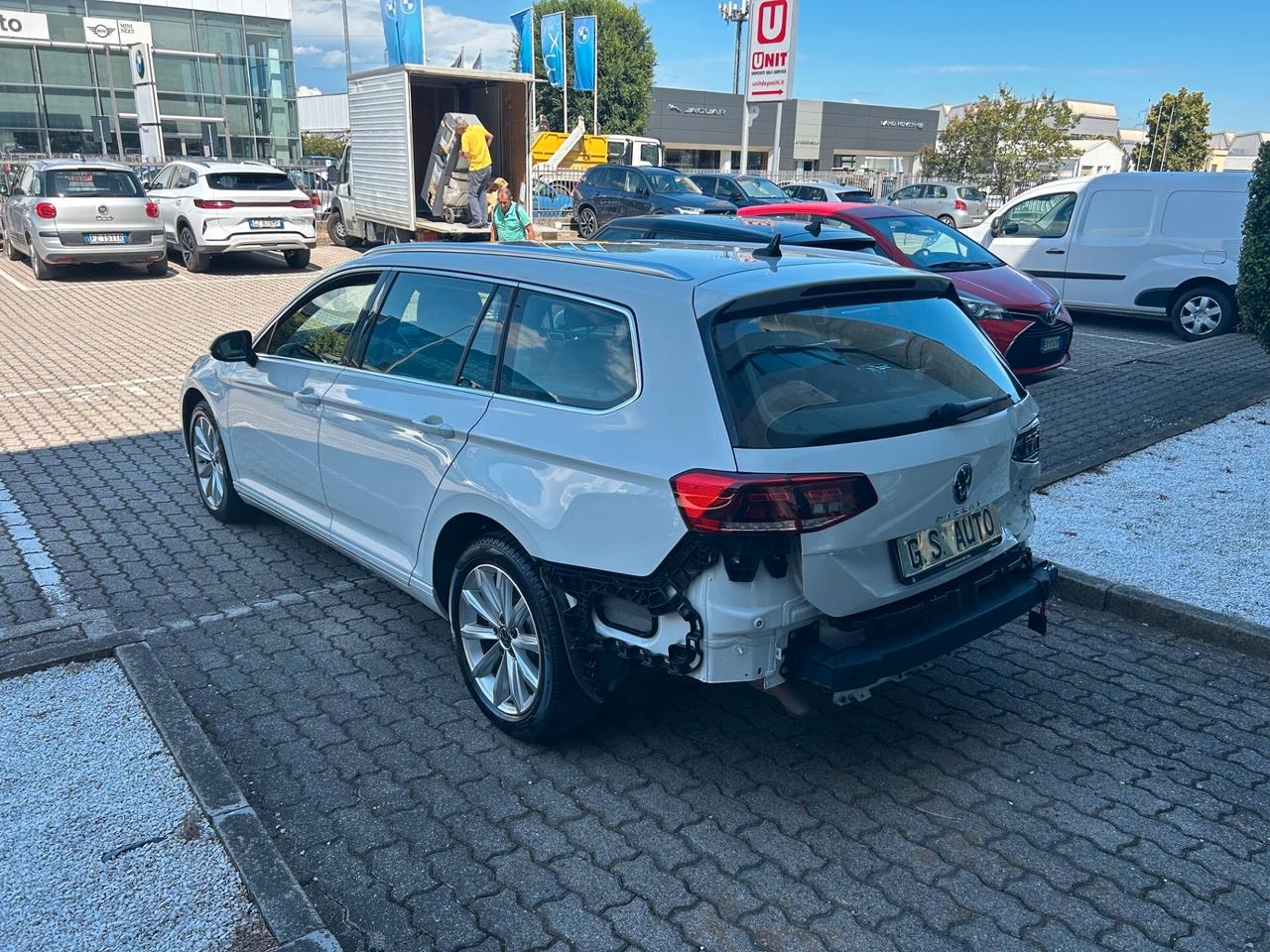 Volkswagen Passat Variant 2.0 tdi 122cv dsg DANNEGGIATA