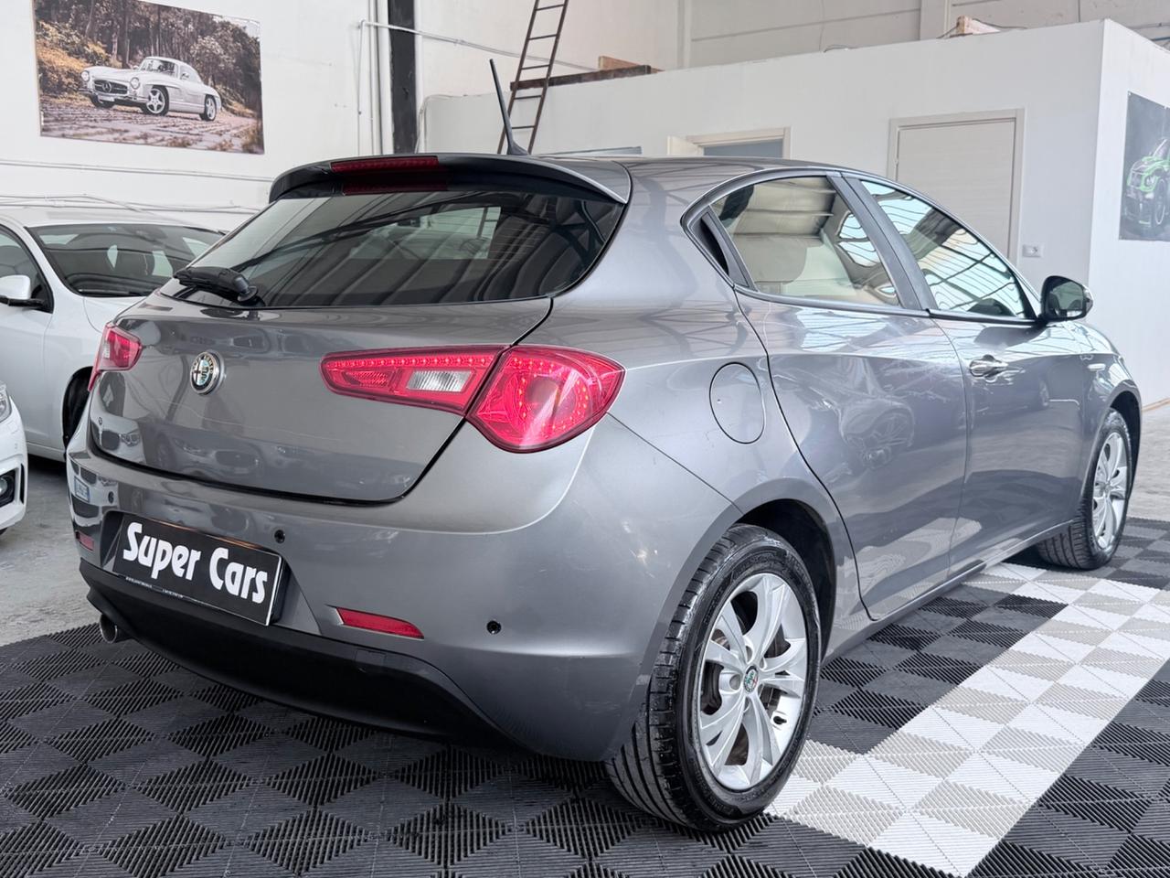 Alfa Romeo Giulietta 1.6 JTD 120CV Progression NEOPATENTATI