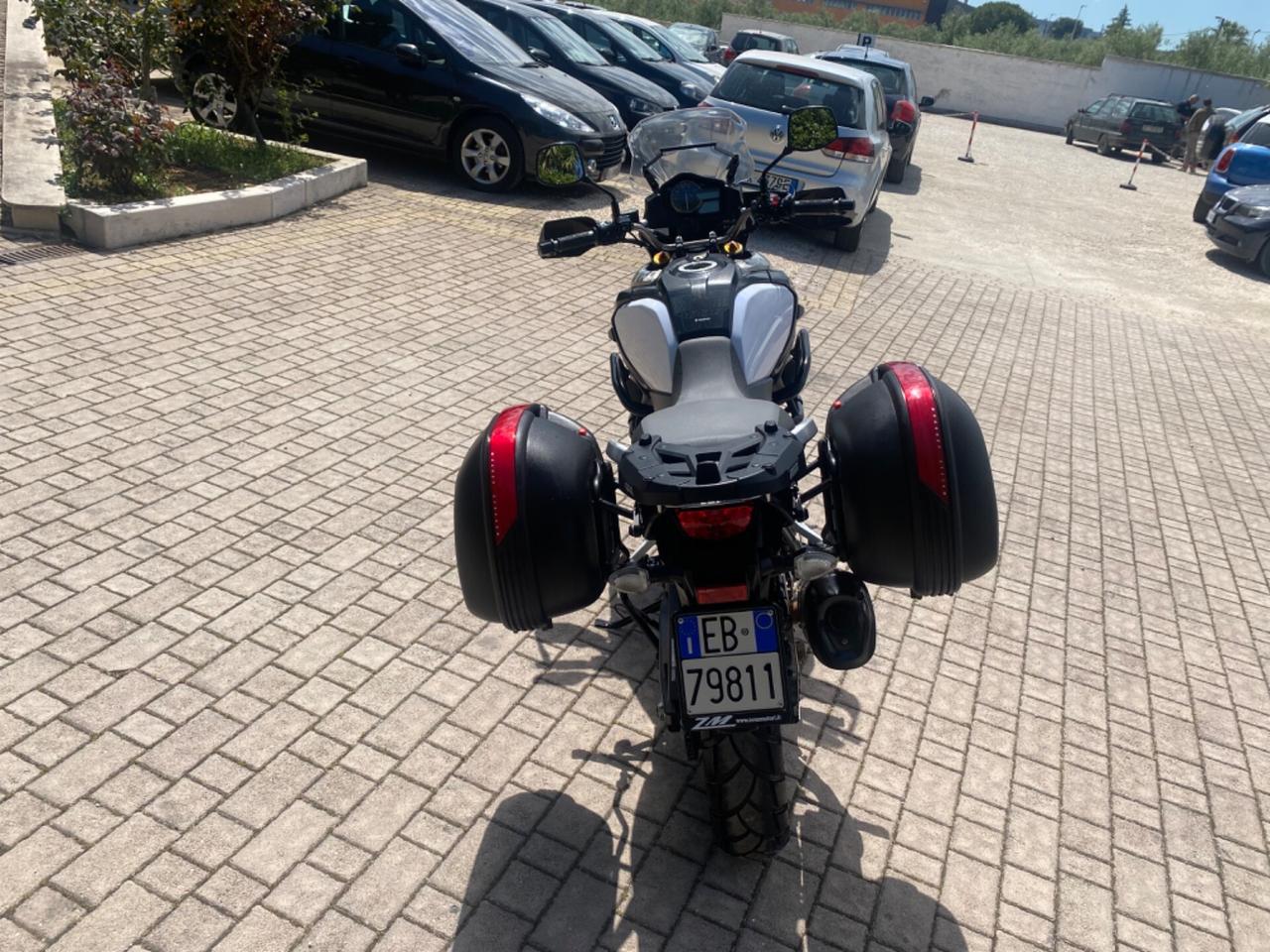 SUZUKI V-STROM DL 1000 unico propietario