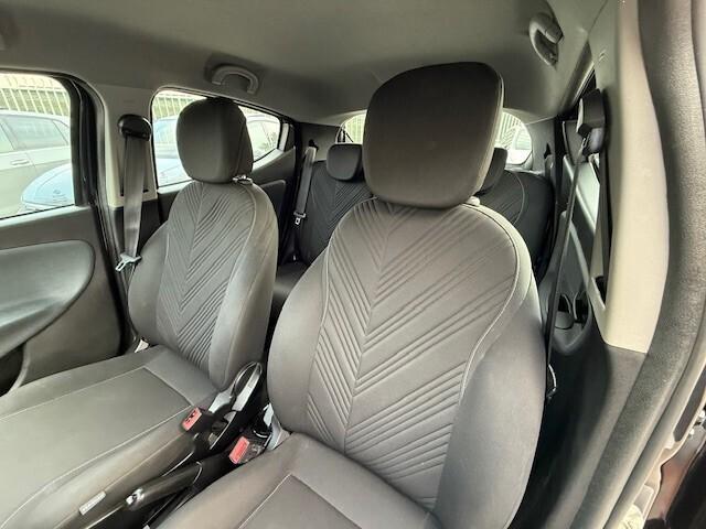 Lancia Ypsilon S&S Hybrid Ecochic Gold