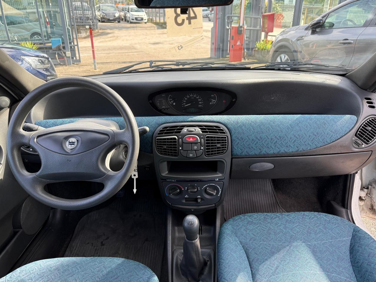 Lancia Y 1.2i 16V cat LS