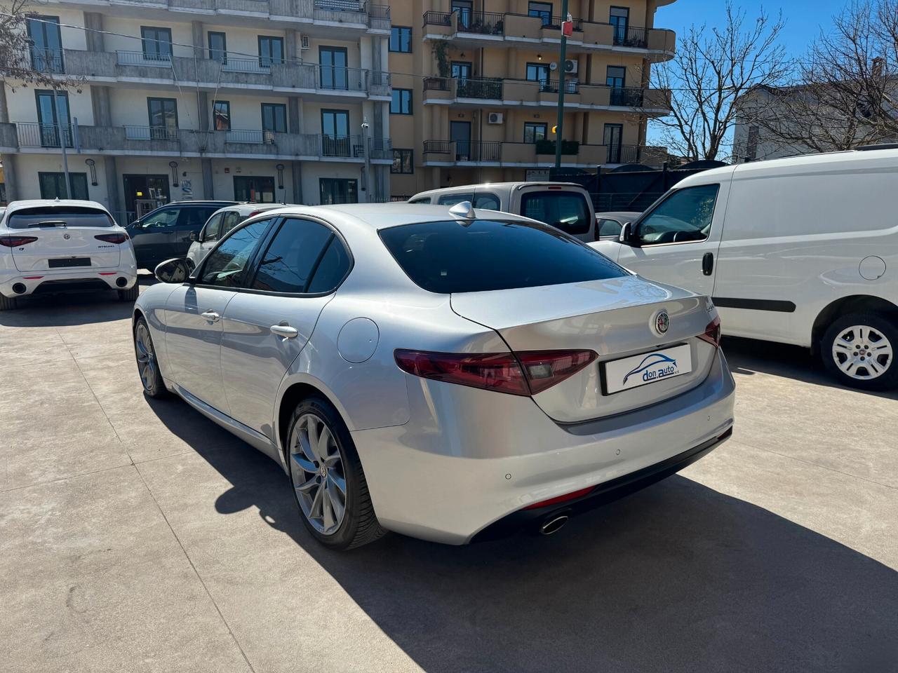 Alfa Romeo Giulia 2.2 Turbodiesel 160 CV AT8 Rosso Edizione