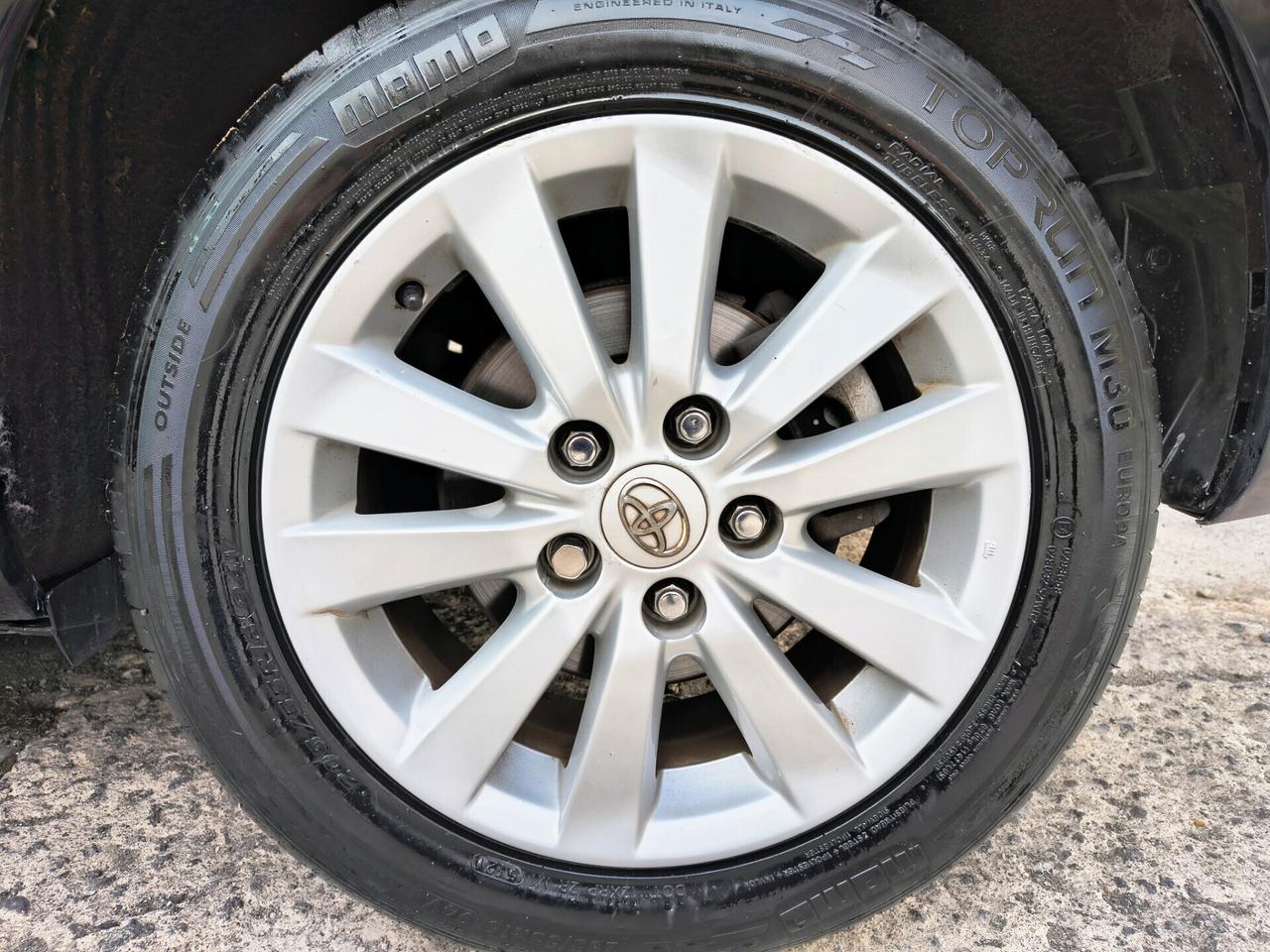 TOYOTA AURIS 2.0 DIESEL UNICOPROPRIETARIO 2007