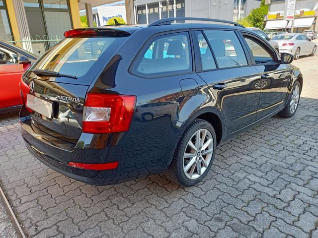 SKODA Octavia 1.6 TDI CR 110 CV Wagon Executive