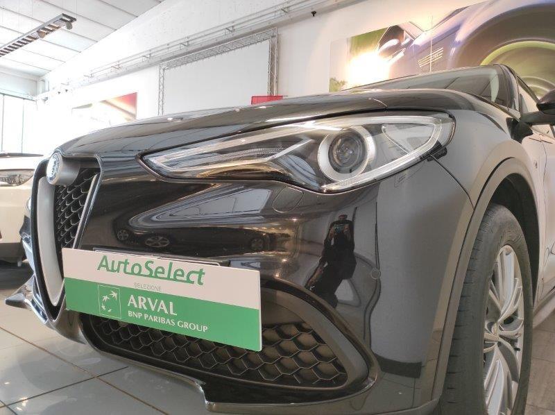ALFA ROMEO Stelvio - Stelvio 2.2 Turbodiesel 210 CV AT8 Q4 Executive