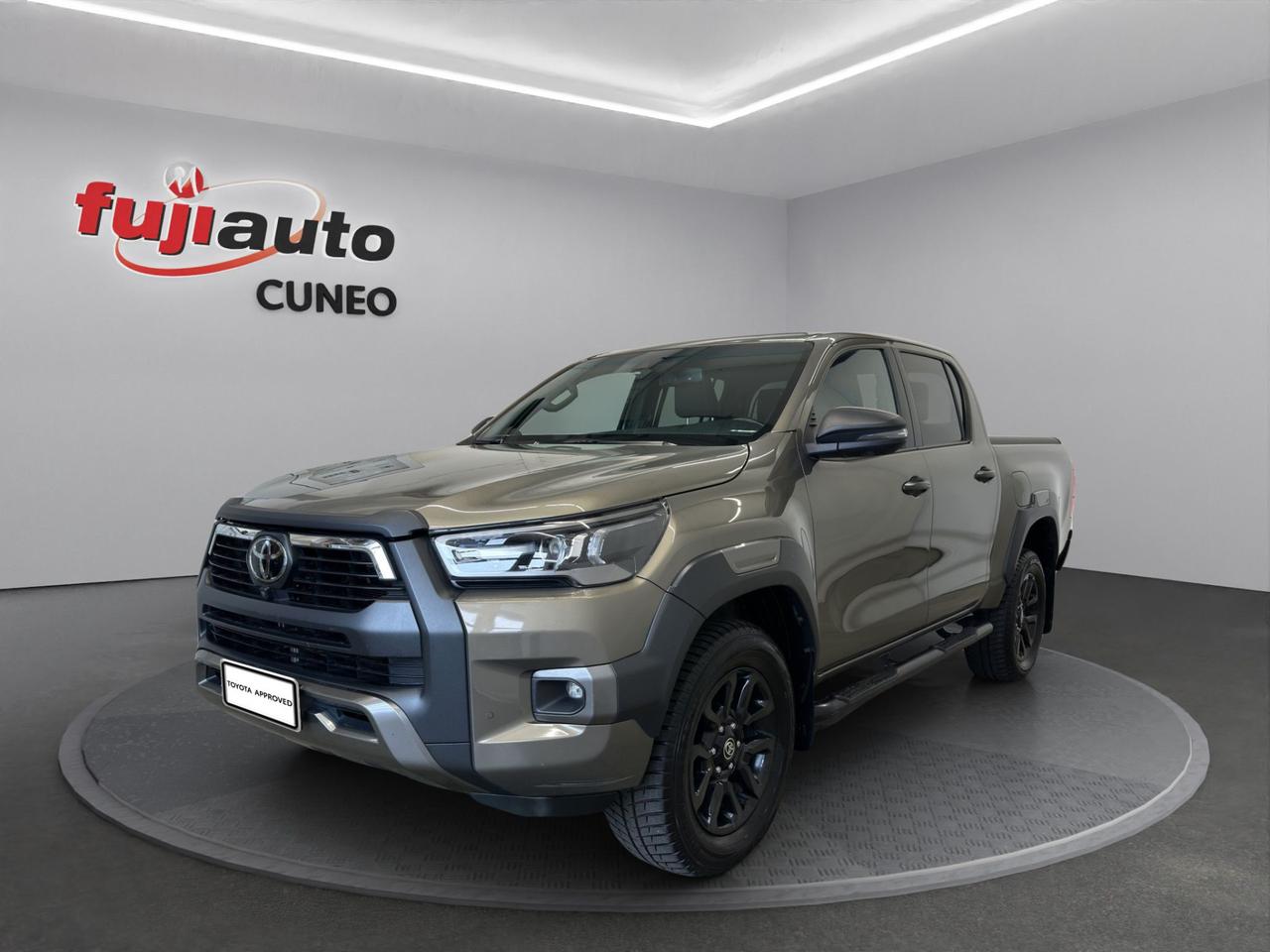 Toyota Hilux 2.8 d double cab Invincible 4wd auto