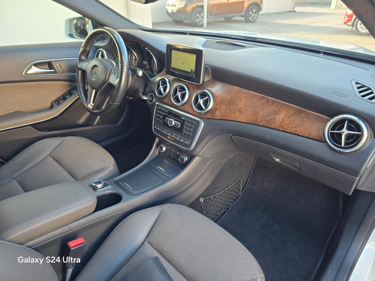 Mercedes-benz GLA 220 CDI Automatic Premium