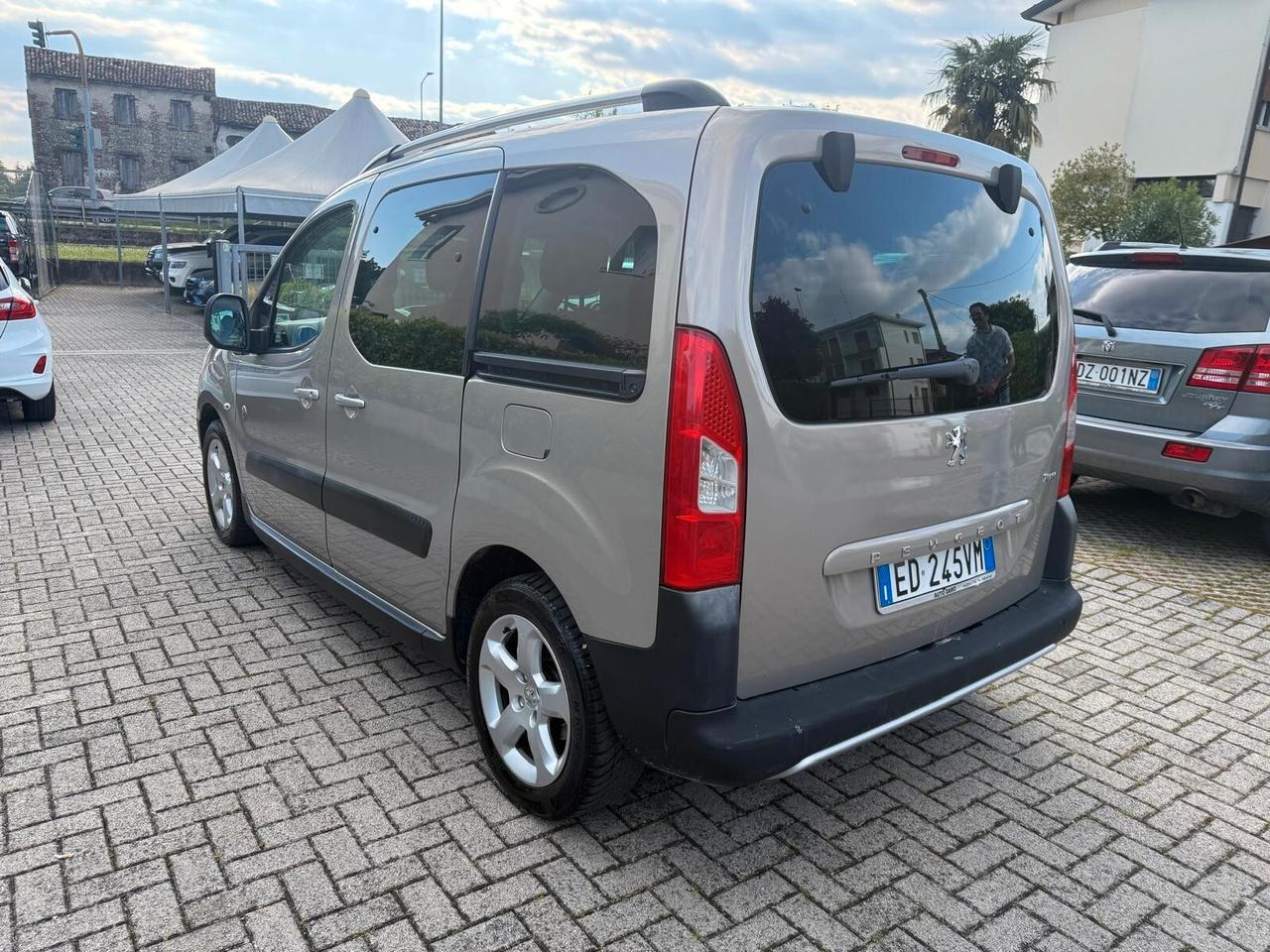 Peugeot Partner Tepee 1.6 HDi Outdoor