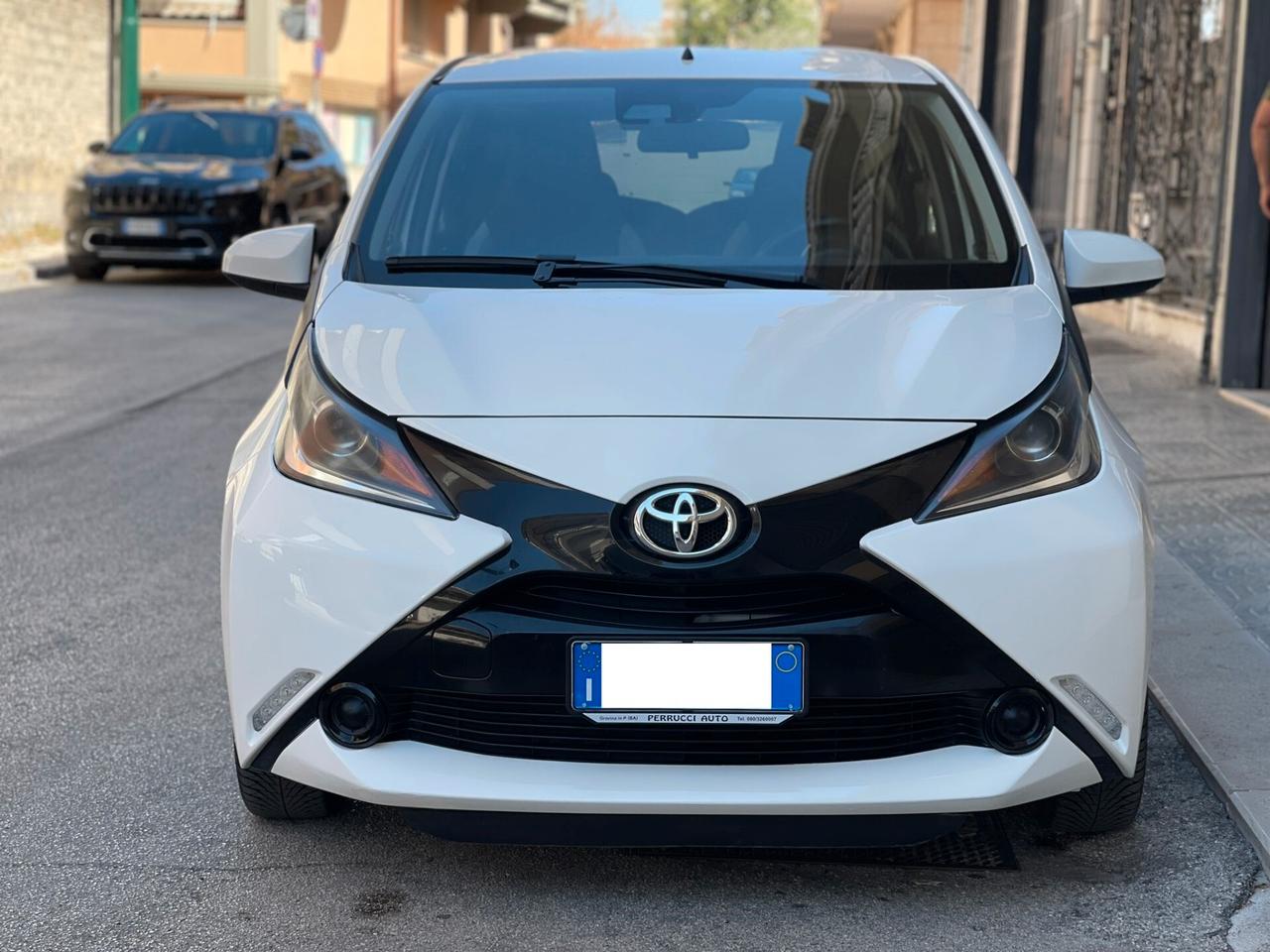 Toyota Aygo 1.0 VVT-i 72 CV 5 porte x-cool