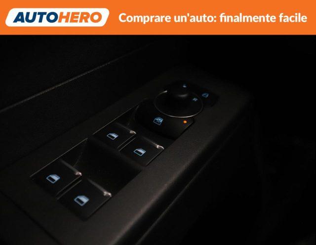 FORD Tourneo Courier 1.0 EcoBoost Titanium