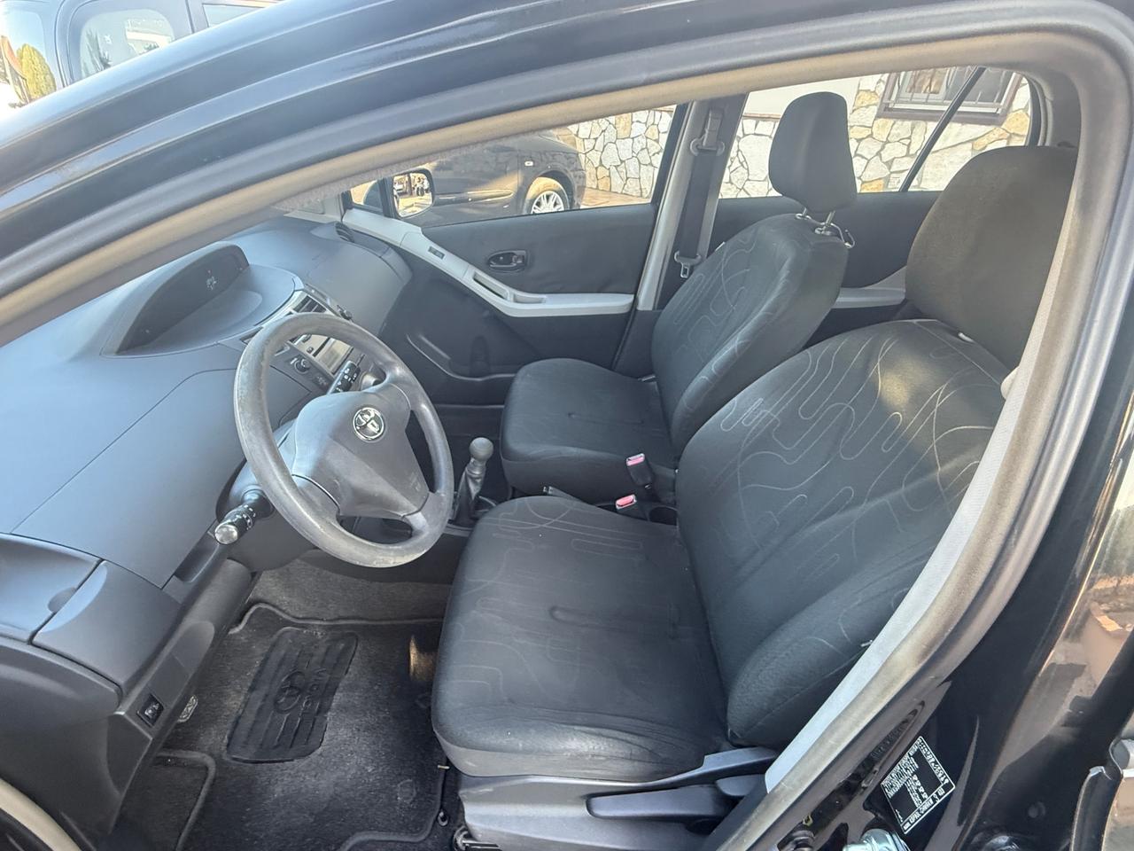 Toyota Yaris 1.0 5 porte
