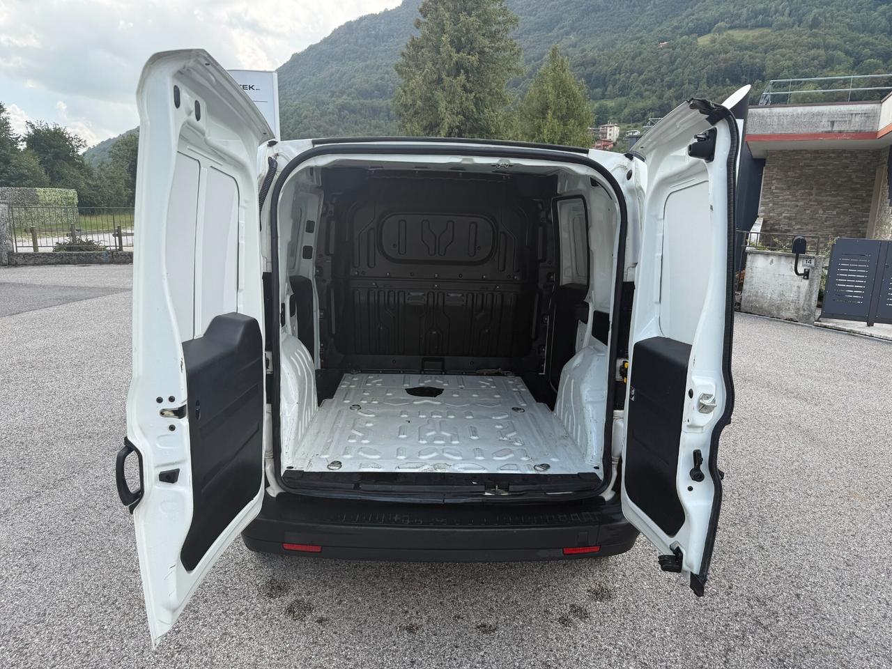 Fiat Doblò 1.6 MJT 105CV N1 E6
