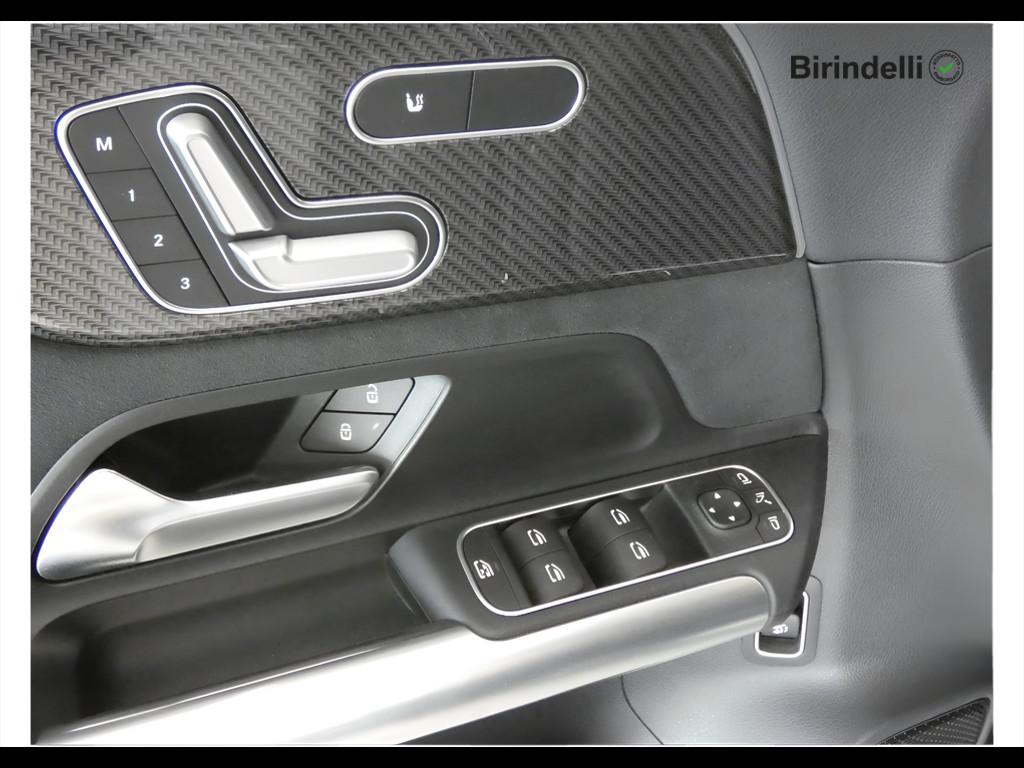 Mercedes-Benz GLA (H247) - GLA 200 d Automatic 4Matic AMG Line Premium Plus