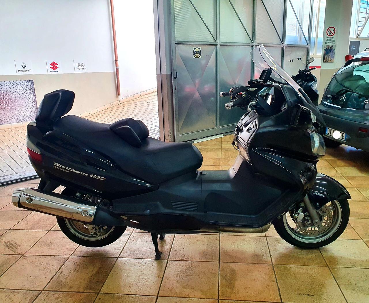 Suzuki Burgman 650 executive