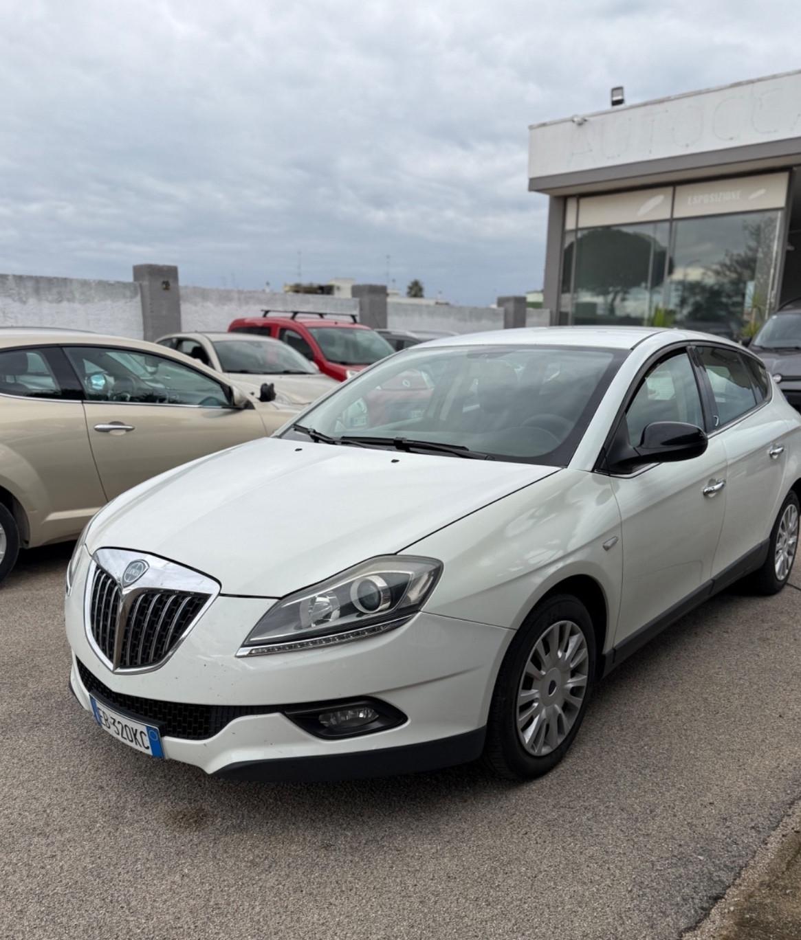 Lancia Delta 1.4 T-Jet 120 CV Platino Ecochic GPL