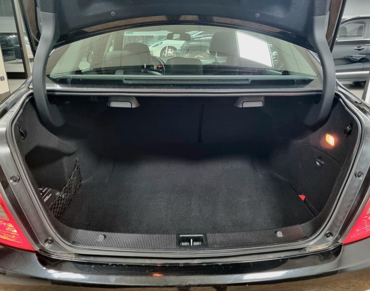 MERCEDES-BENZ C 220 CDI 170 CV AVANTGARDE AMG