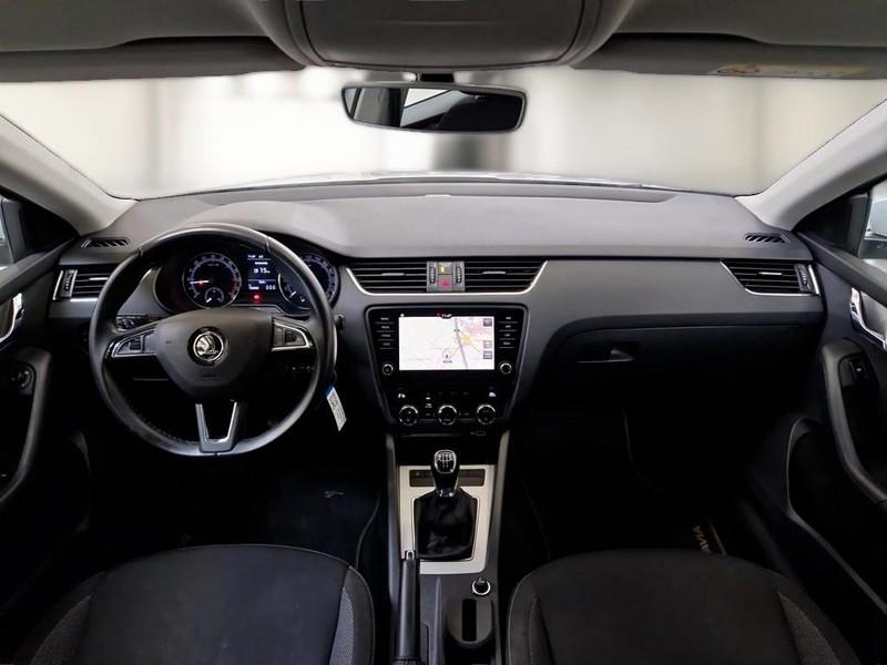 SKODA OCTAVIA WAGON 1.6 TDI EXECUTIVE