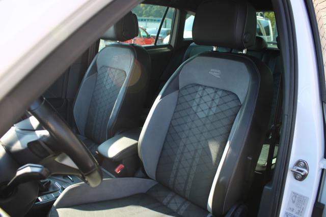 VOLKSWAGEN Tiguan 2.0TDI DSG 4MOTION R-Line IQLED-KAMERA