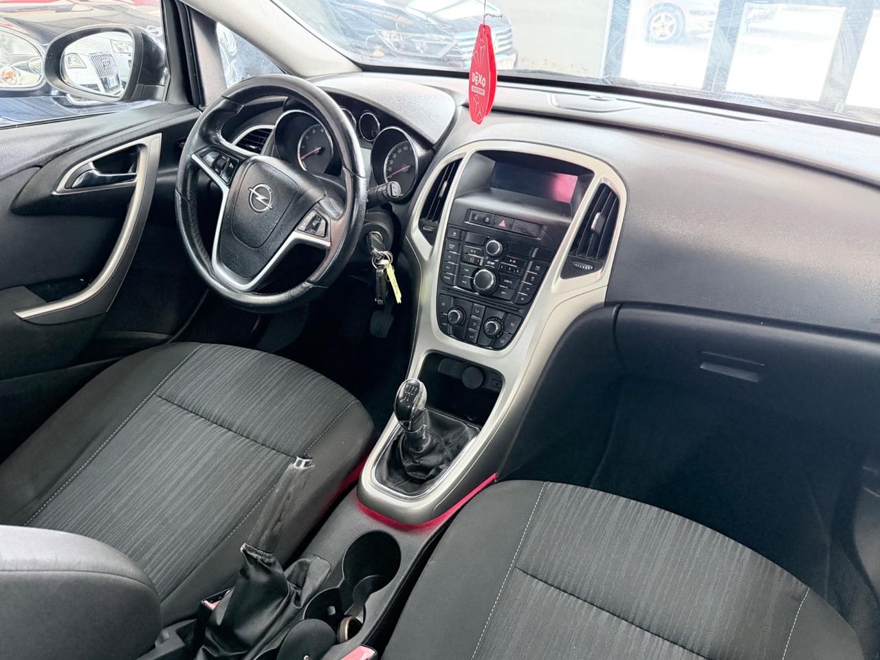 Opel Astra 1.4 GPL 101CV BERLINA NEOPATENTATI