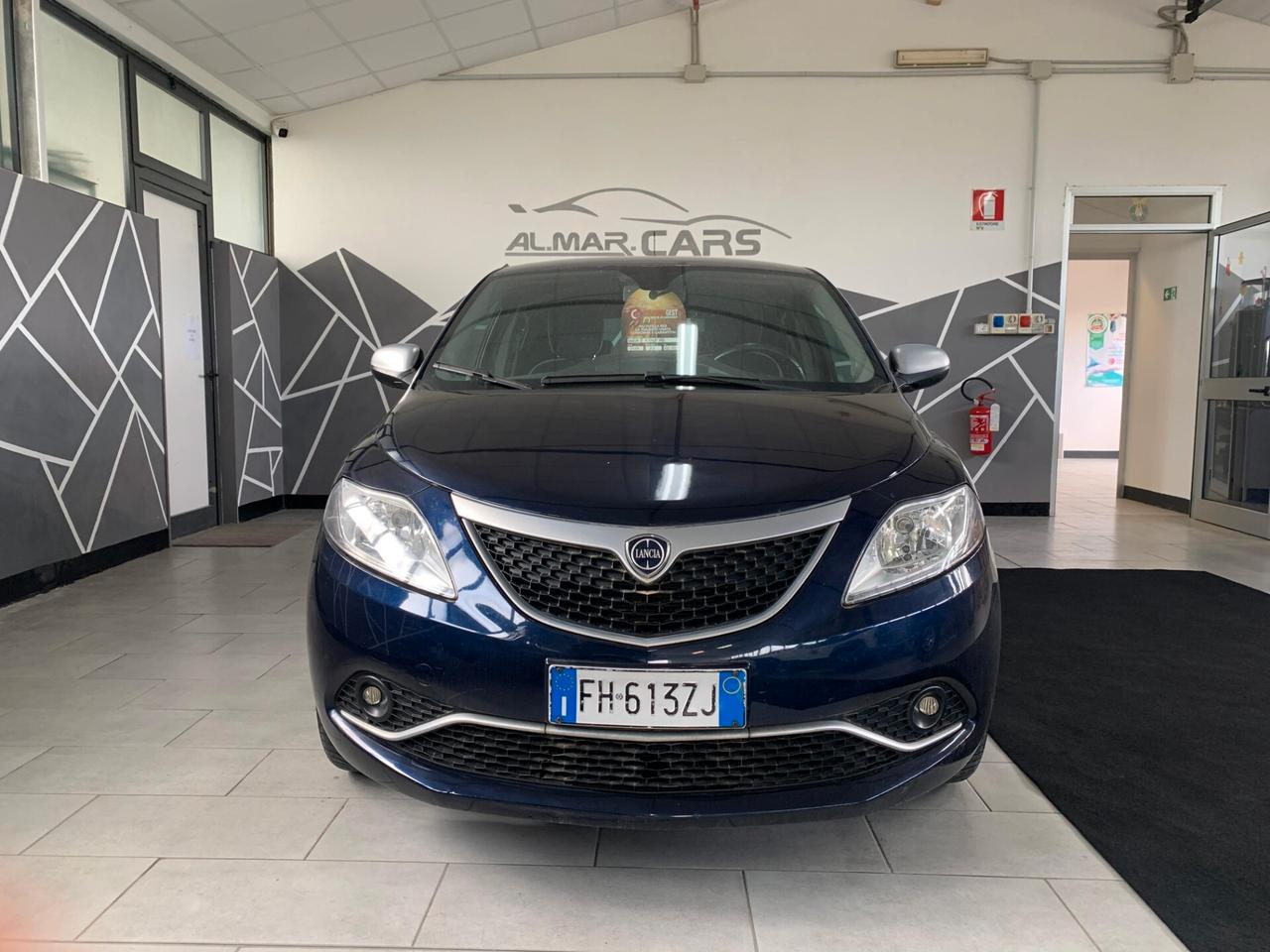 Lancia Ypsilon 1.3 MJT 16V 95 CV 5 porte NEOPATENTATI