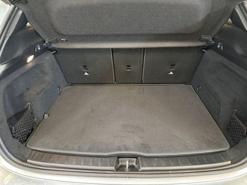 Mercedes-Benz GLA 200d Automatic Advanced Progressive