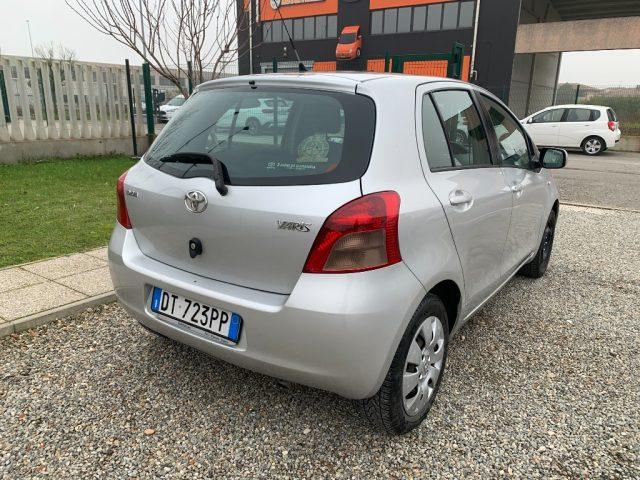 TOYOTA Yaris 1.0 5 porte