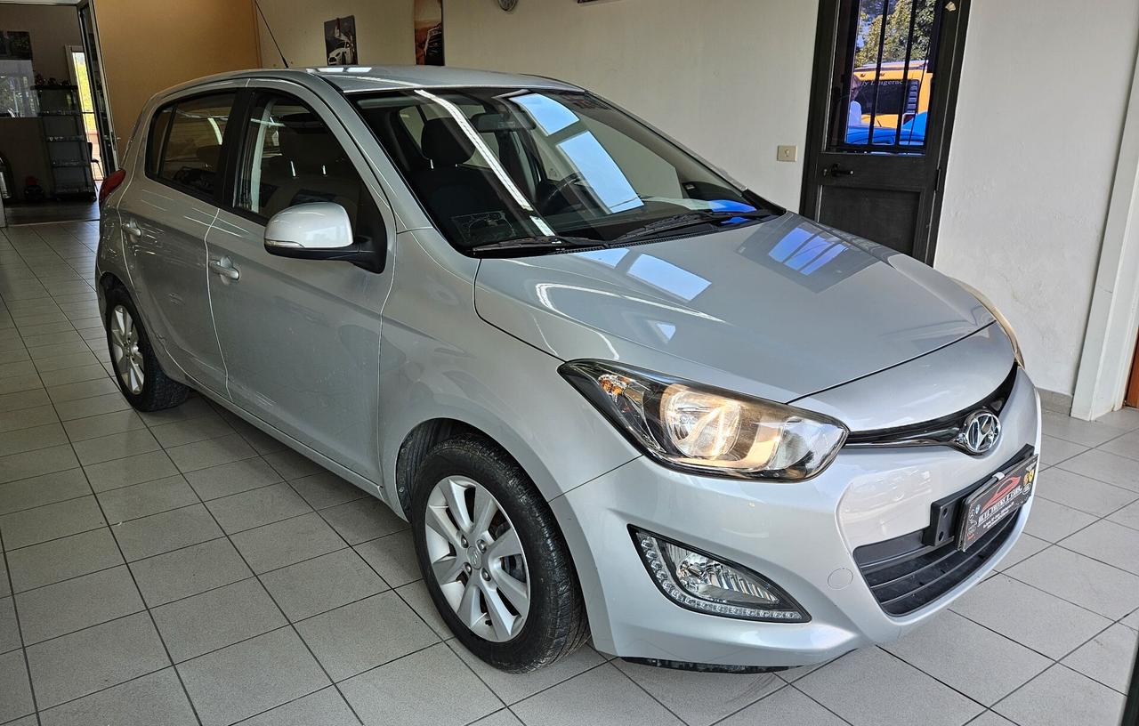 Hyundai i20 1.2 Benz/GPL 5p. Econext Sound Edition