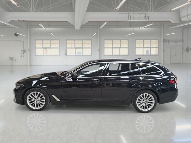 BMW 518 MH48V Luxury Touring Auto