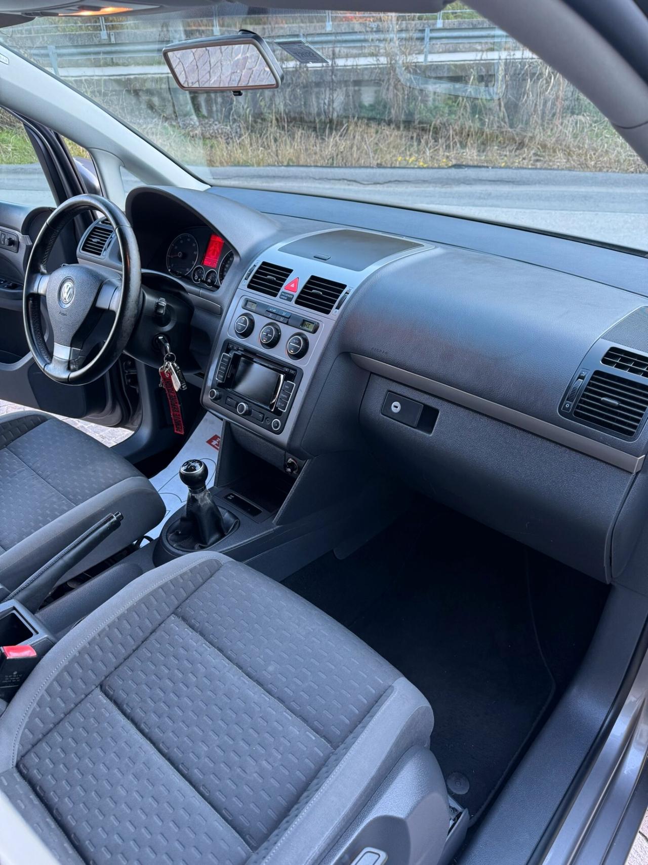 Volkswagen Touran 7 POSTI 1.6 Bifuel GPL ok neopat