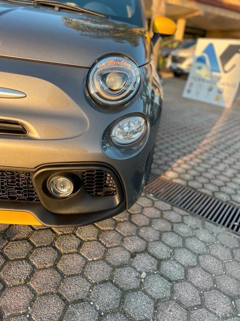 Abarth 595 1.4 Turbo T-Jet 165 CV Pista