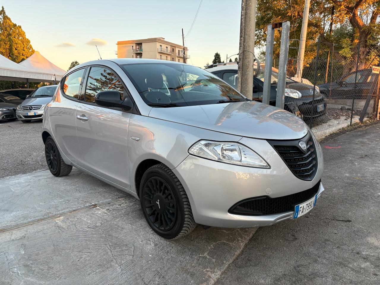 Lancia Ypsilon 1.2 69 CV 5 porte Opening Edition