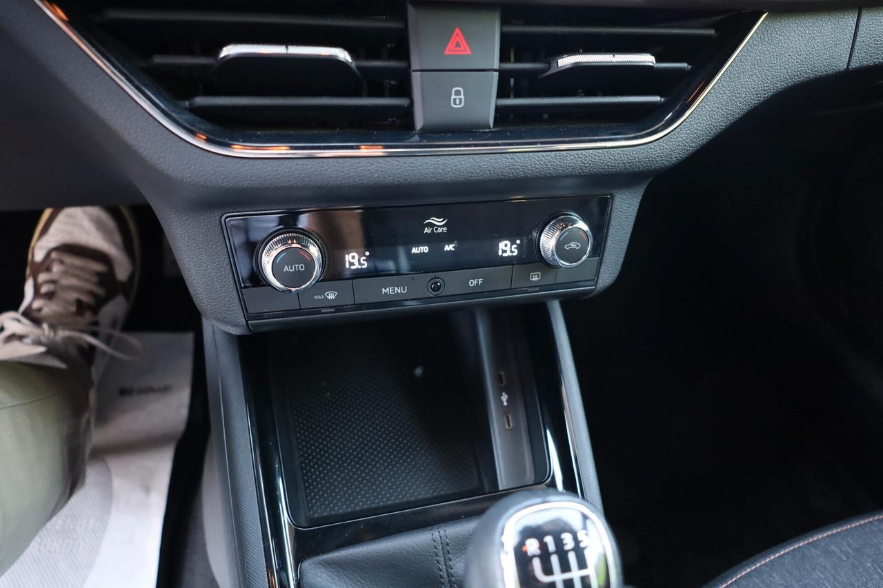 SKODA KAMIQ 1.0 TSI 110cv BLACK DOTS km 49.000